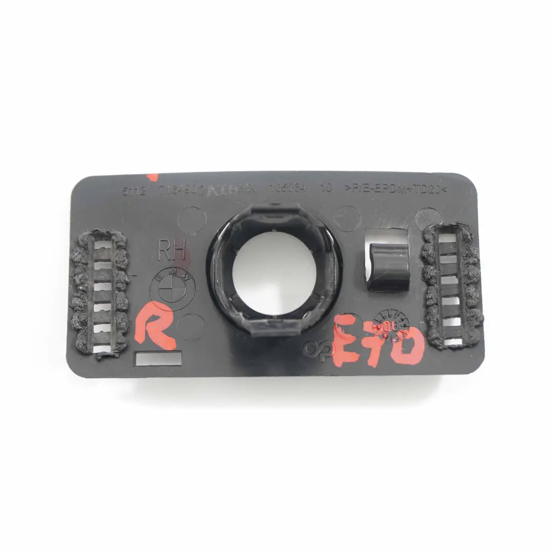 Paraurti Destro Supporto Sensore di Parcheggio PDC per BMW X5 E70 con numero di parte 7164902 BMW X5 E70 Paraurti Destro Supporto Sensore di Parcheggio PDC - SKU 7164902 - Numero di parte 7164902