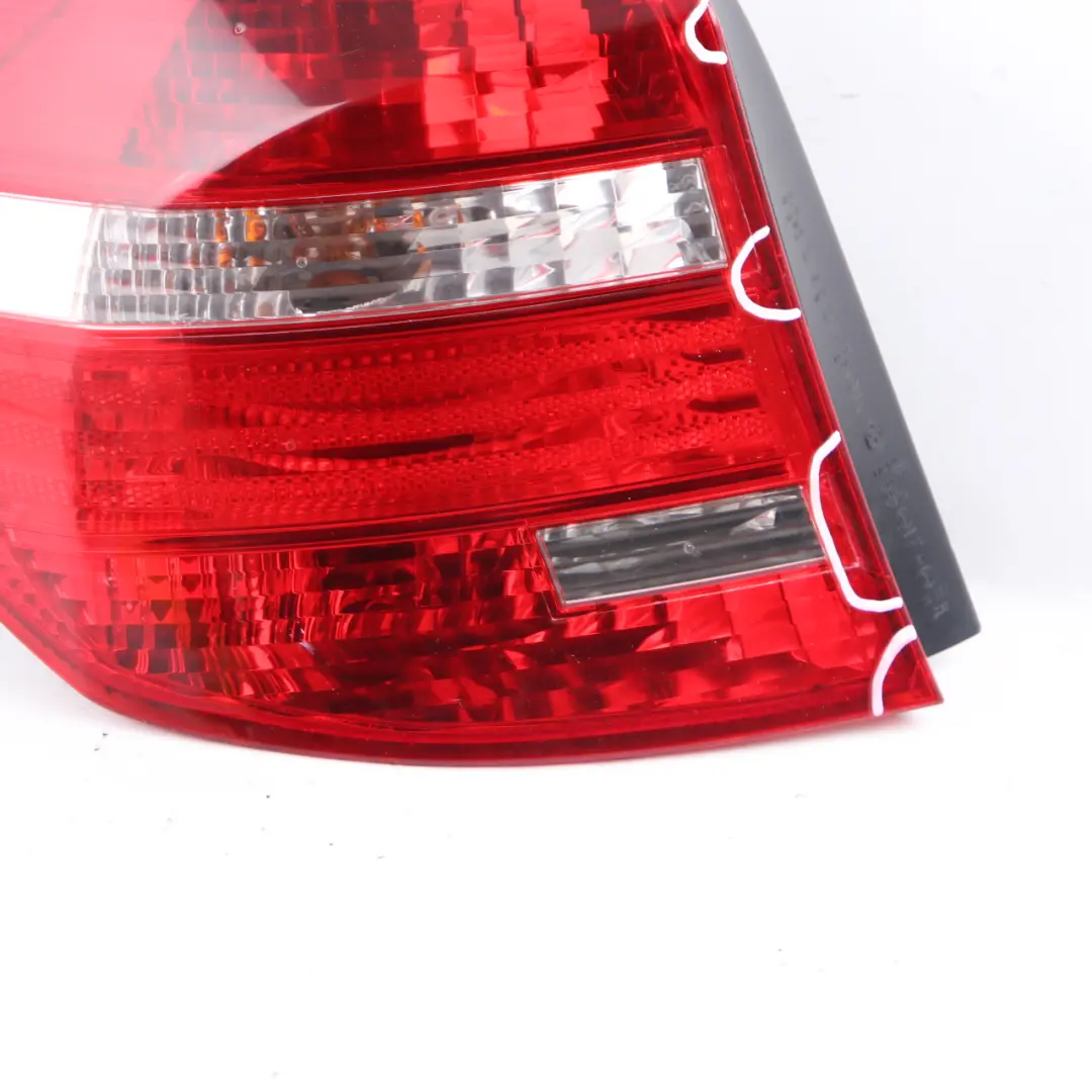 Luce Posteriore Fanale Posteriore Sinistra per BMW E81 E87 LCI con numero di parte 7164955 BMW E81 E87 LCI Luce Posteriore Fanale Posteriore Sinistra - SKU 7164955-1 - Numero di parte 7164955