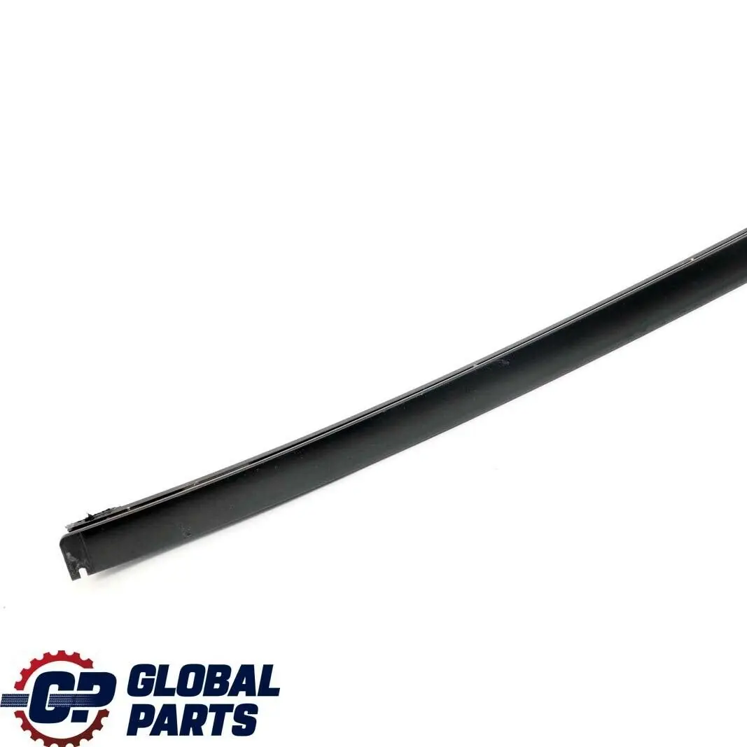 Listello Pilastro SX Nero Opaco 5176 per BMW E88 Cabrio con numero di parte 7164995 BMW E88 Cabrio Listello Pilastro SX Nero Opaco 5176 - SKU 7164995 - Numero di parte 7164995