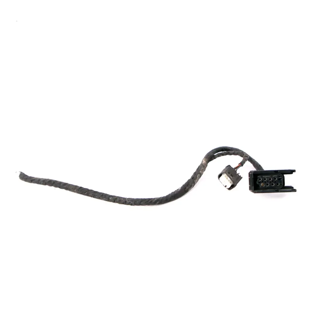 Headlight Headlamp Front Left N/S Lamp Plug Input Connector to BMW 5 E60 E61 with Part number 7165563 BMW 5 E60 E61 Headlight Headlamp Front Left N/S Lamp Plug Input Connector - SKU 7165563 - Part number 7165563