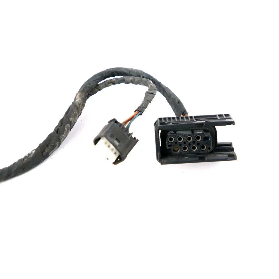 Headlight Headlamp Front Left N/S Lamp Plug Input Connector to BMW 5 E60 E61 with Part number 7165563 BMW 5 E60 E61 Headlight Headlamp Front Left N/S Lamp Plug Input Connector - SKU 7165563 - Part number 7165563