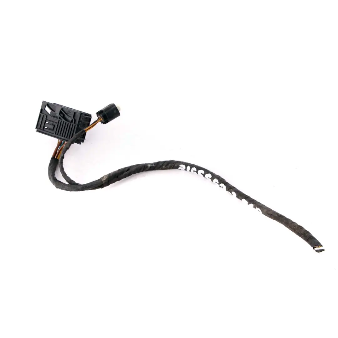 Headlight Headlamp Front Left N/S Lamp Plug Input Connector to BMW 5 E60 E61 with Part number 7165563 BMW 5 E60 E61 Headlight Headlamp Front Left N/S Lamp Plug Input Connector - SKU 7165563 - Part number 7165563