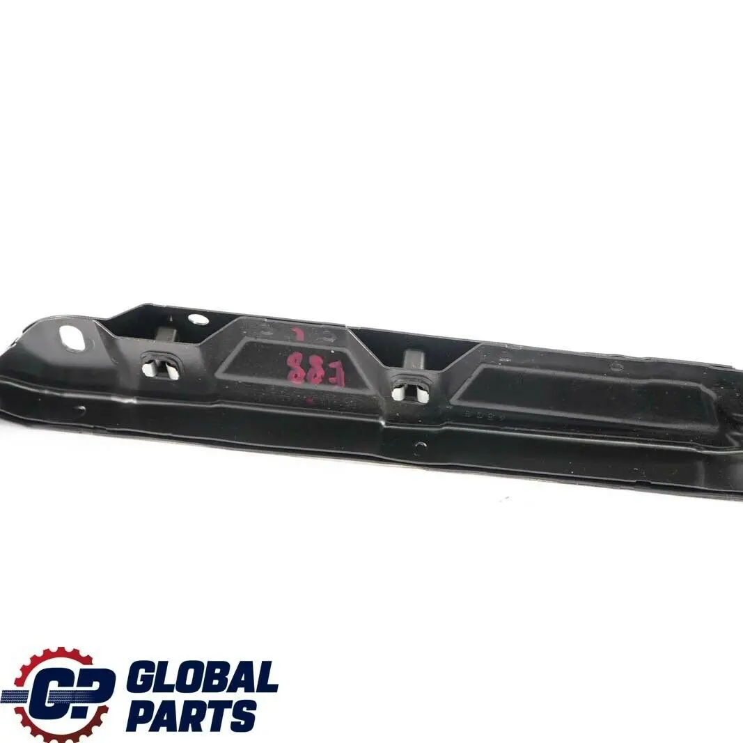 BMW E88 Izquierda N / S Ventana Trasera Conexion angulo Trim - SKU 7165603 - Número de pieza 7165603