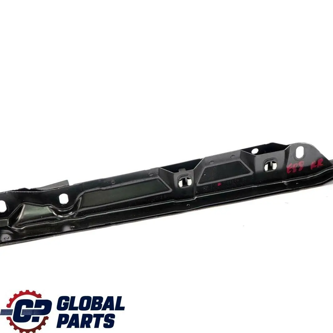 Ventana Trasera Derecha Conexion angulo Trim para BMW E88 con número de pieza 7165604 BMW E88 Ventana Trasera Derecha Conexion angulo Trim - SKU 7165604 - Número de pieza 7165604