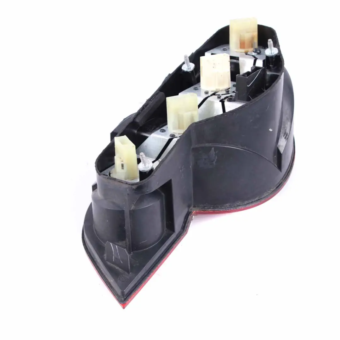 Light Lamp Left Rear N/S White Turn Indicator Titansilver to BMW Z4 Series E85 with Part number 7165729 BMW Z4 Series E85 Light Lamp Left Rear N/S White Turn Indicator Titansilver - SKU 7165729-TS - Part number 7165729