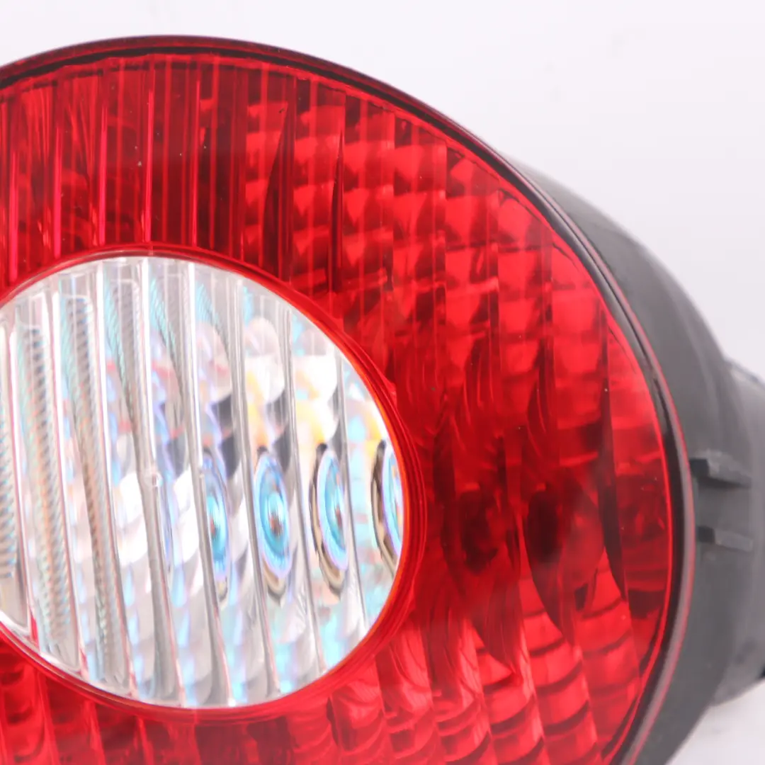 Light Lamp Left Rear N/S White Turn Indicator Titansilver to BMW Z4 Series E85 with Part number 7165729 BMW Z4 Series E85 Light Lamp Left Rear N/S White Turn Indicator Titansilver - SKU 7165729-TS - Part number 7165729