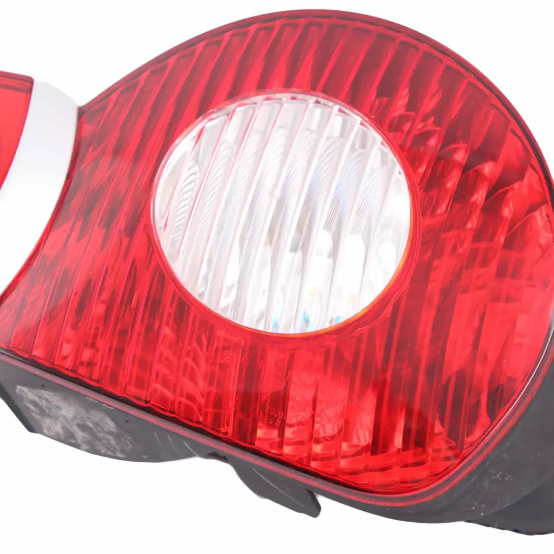 Light Lamp Left Rear N/S White Turn Indicator Titansilver to BMW Z4 Series E85 with Part number 7165729 BMW Z4 Series E85 Light Lamp Left Rear N/S White Turn Indicator Titansilver - SKU 7165729-TS - Part number 7165729