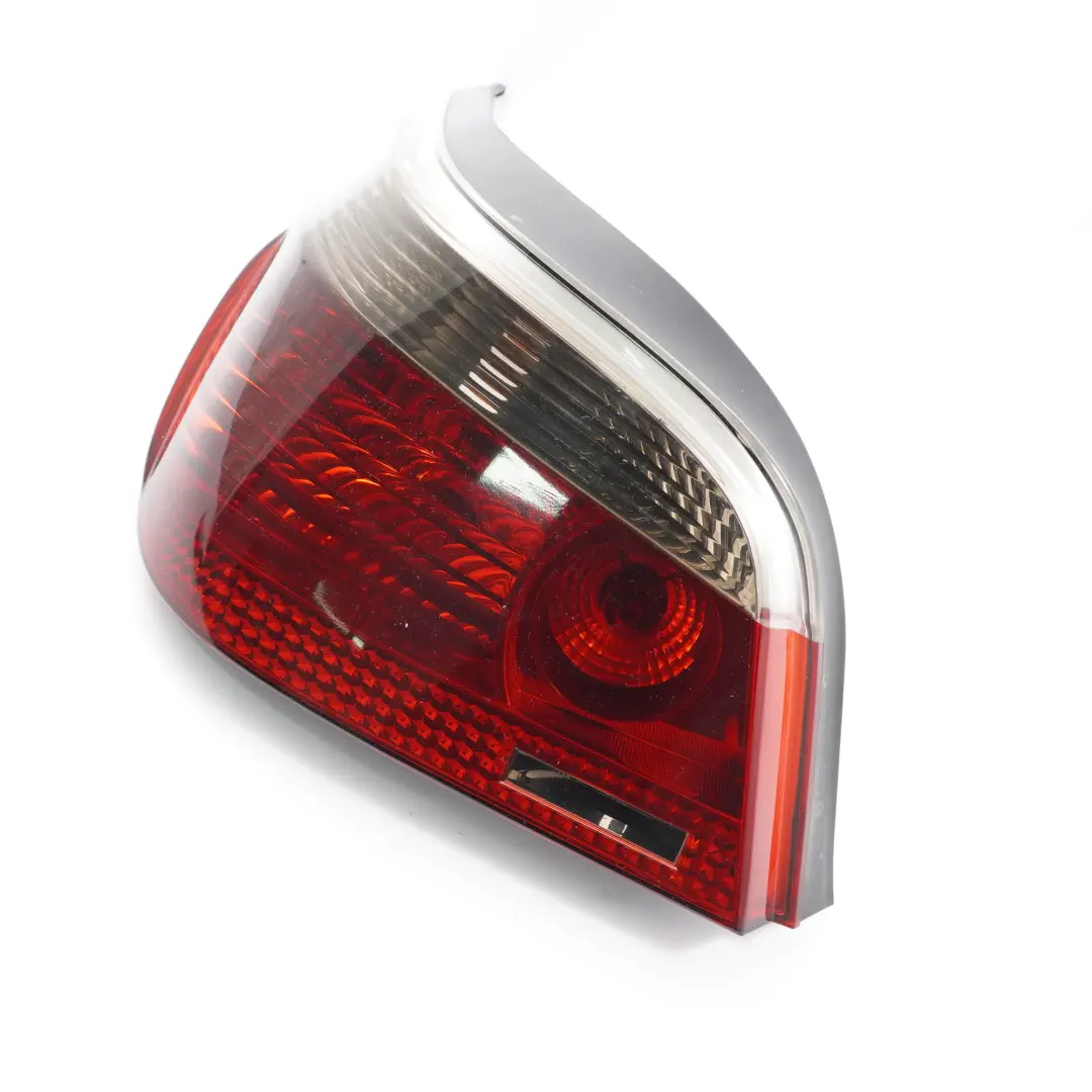 BMW E60 Lampa Lewy Tył Lewa Tylna Przyciemniona - SKU 7165737-2 - Numer Części 7165737