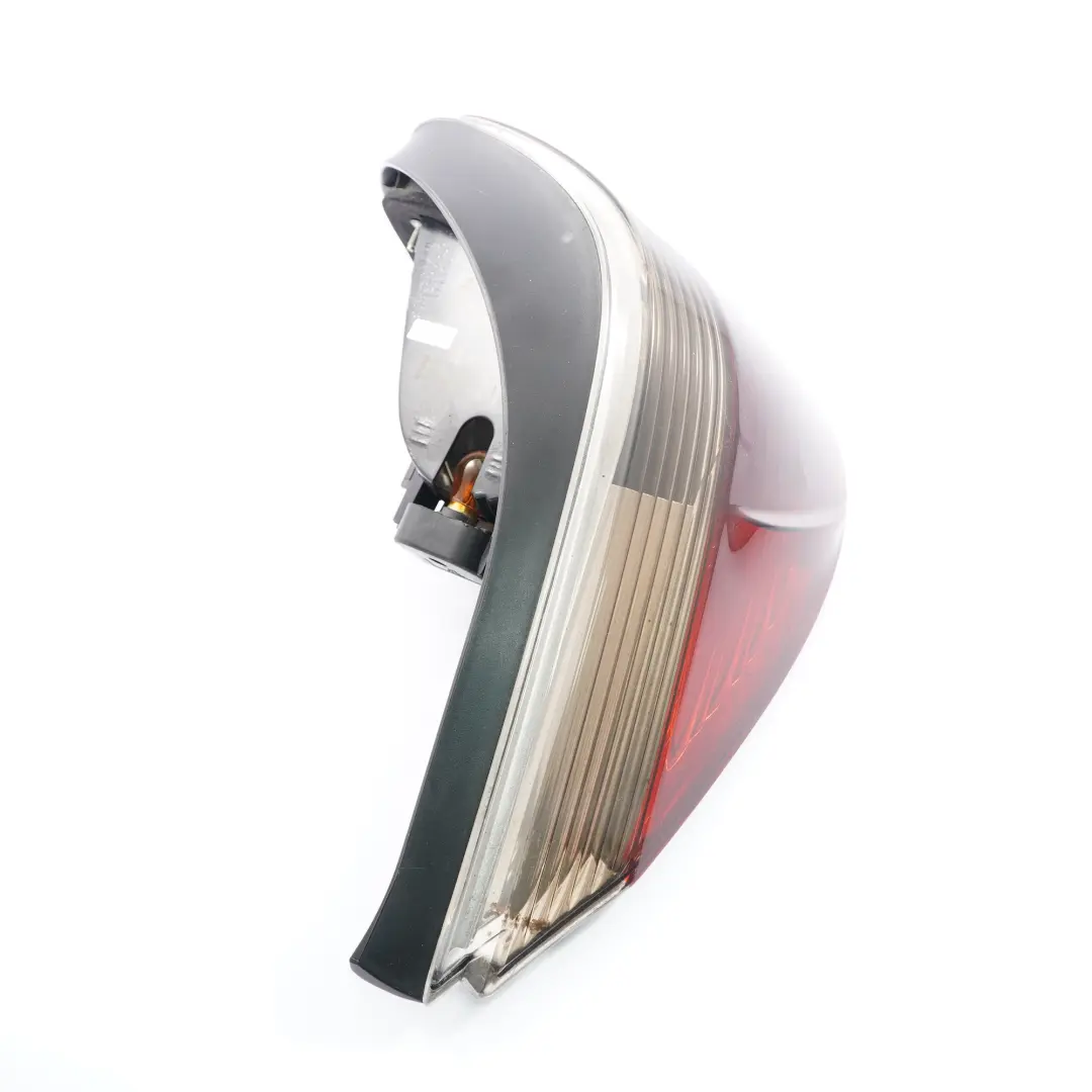 BMW E60 Luz Trasera Luz Trasera Izquierda Panel Lateral Trasero Tintado - SKU 7165737-2 - Número de pieza 7165737