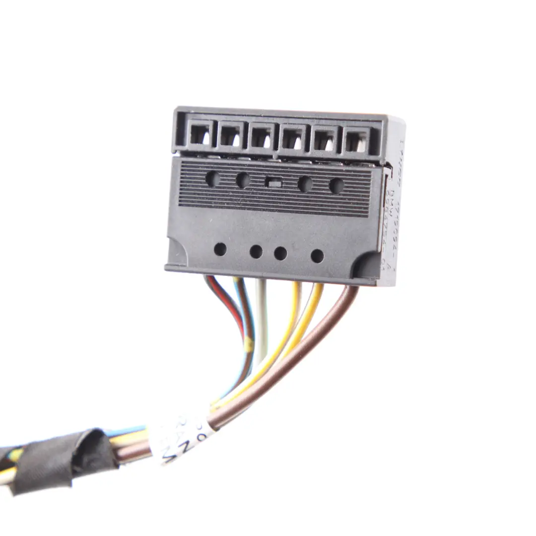 BMW E60 Wtyczka Lampy Lewy Tył - SKU 7165737-3 - Numer Części 7165737