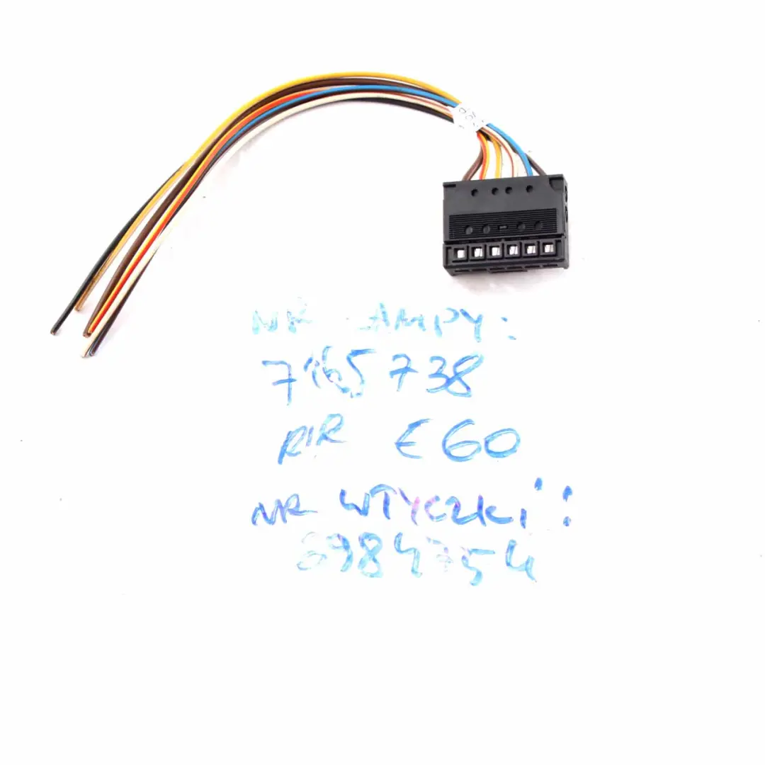 Wtyczka Lampy Tył Prawy 6984754 do BMW E60 o numerze 7165738 BMW E60 Wtyczka Lampy Tył Prawy 6984754 - SKU 7165738-4 - Numer Części 7165738