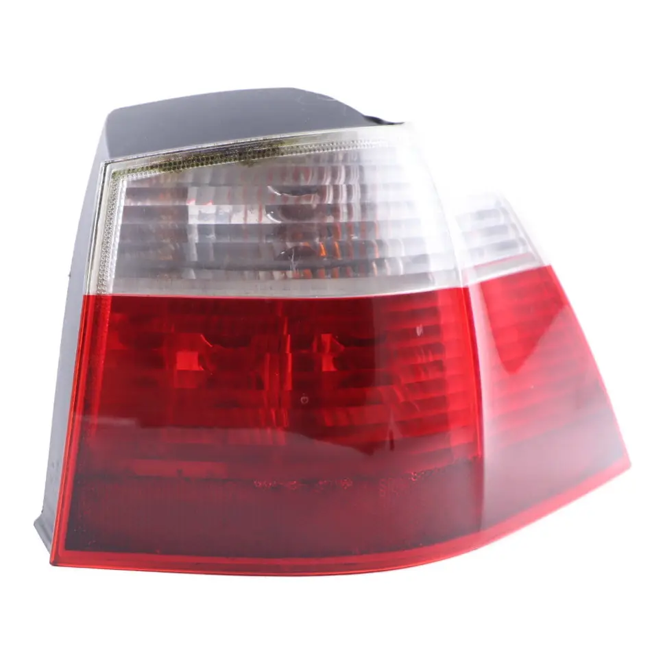Lampa Tylna Prawa Biała Panel Boczny 6925892 do BMW E61 o numerze 7165826 BMW E61 Lampa Tylna Prawa Biała Panel Boczny 6925892 - SKU 7165826-1 - Numer Części 7165826