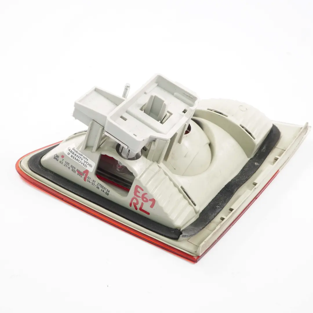 BMW E61 Lampa Klapy Bagażnika Wewnętrzna Lewy Tył - SKU 7165829-1 - Numer Części 7165829