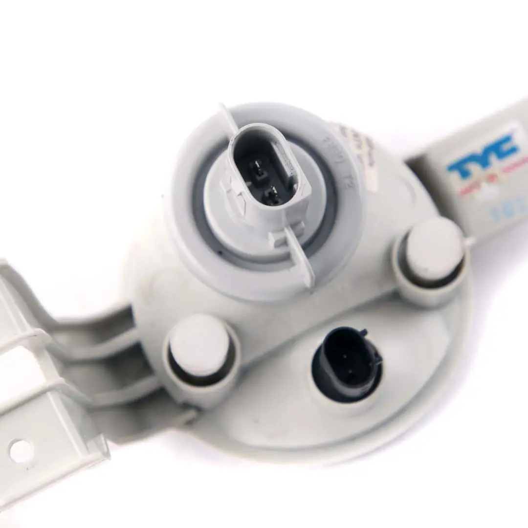 Lampa Kierunkowskaz Lewy TYC do MINI R50 R52 R53 o numerze 7165861 MINI R50 R52 R53 Lampa Kierunkowskaz Lewy TYC - SKU 7165861-TYC - Numer Części 7165861