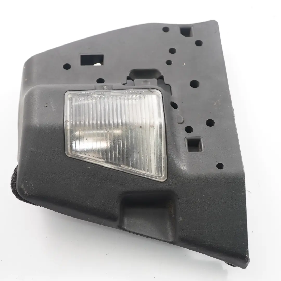BMW E46 berlina portalampada posteriore sinistro laterale zoccolo 8364925 - SKU 7165955 - Numero di parte 7165955