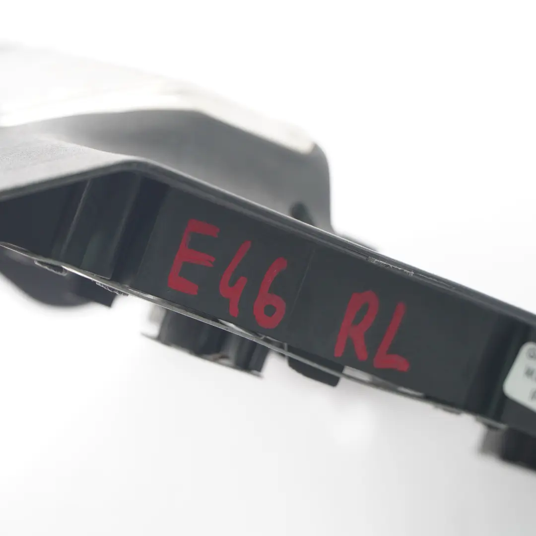 BMW E46 Limousine Glühbirnen halter hinten links Seitenwand fassung 8364925 - SKU 7165955 - Teilenummer 7165955
