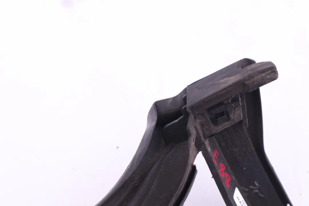 Junta de Sellado Techo Abatible para BMW E88 con número de pieza 7166397 BMW E88 Junta de Sellado Techo Abatible - SKU 7166397 - Número de pieza 7166397