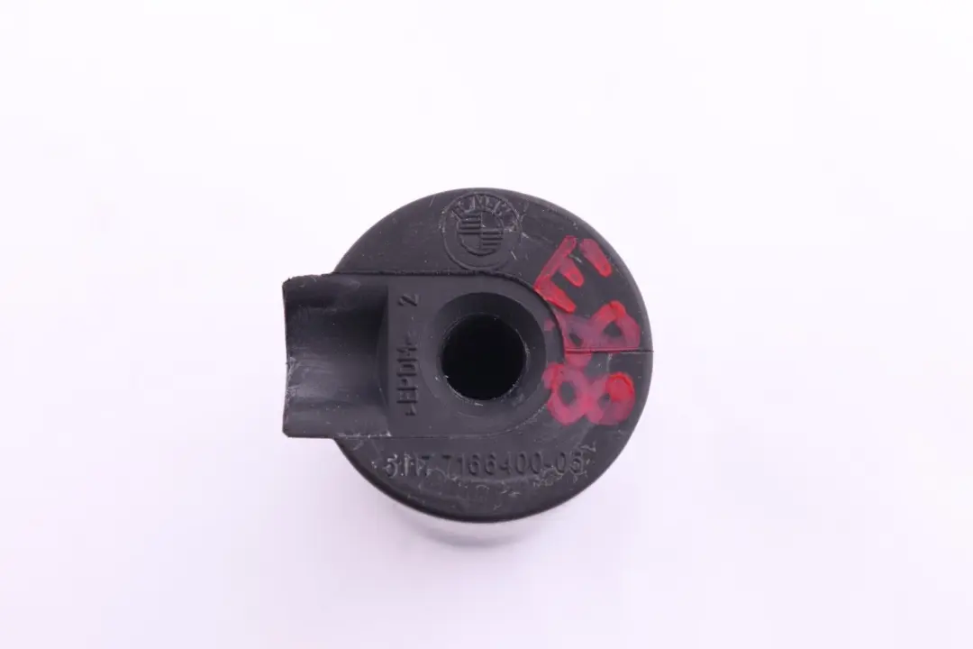 tenuta del coperchio vano superiore pieghevole per BMW E88 Cabrio Elemento d con numero di parte 7166400 BMW E88 Cabrio Elemento d tenuta del coperchio vano superiore pieghevole - SKU 7166400 - Numero di parte 7166400