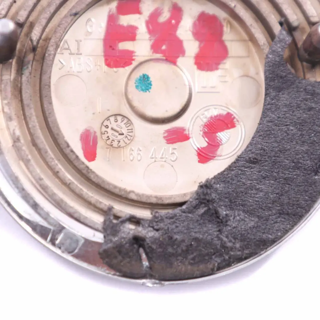 Emblemat Znaczek Logo Tył Tylny do BMW E82 E88 o numerze 7166445 BMW E82 E88 Emblemat Znaczek Logo Tył Tylny - SKU 7166445-5 - Numer Części 7166445