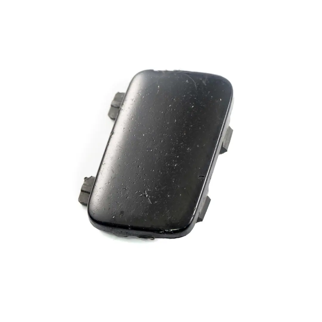 Sportello Gancio Traino Paraurti Anteriore Nero per BMW 1 Series E81 E87 LCI con numero di parte 7166581 BMW 1 Series E81 E87 LCI Sportello Gancio Traino Paraurti Anteriore Nero - SKU 7166581-SCH - Numero di parte 7166581