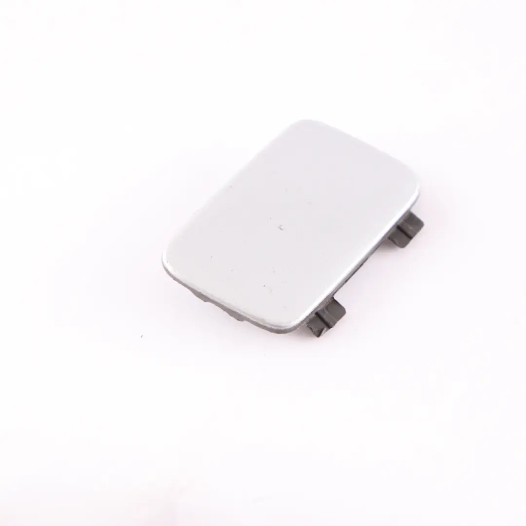 BMW E81 E87 LCI parachoques delantero Flap Towing Eye Titansilber Plata 354 - SKU 7166581-TS - Número de pieza 7166581