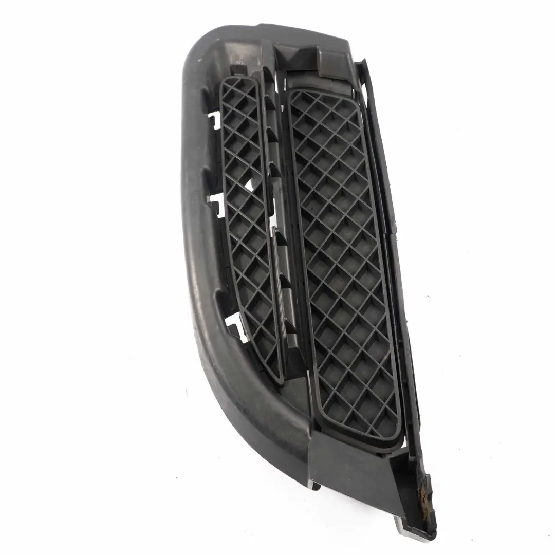 BMW E82 E88 Griglia Paraurti Anteriore Sinistra Copertura Pannello - SKU 7166607-1 - Numero di parte 7166607
