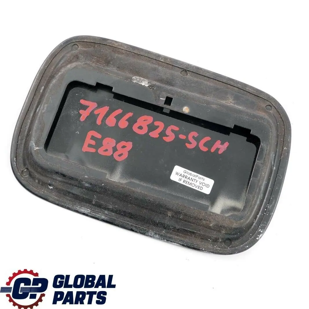 Fill In Flap Fuel Cover Schwarz 2 - 668 Black to BMW 1 Series E82 E88 with Part number 7166825 BMW 1 Series E82 E88 Fill In Flap Fuel Cover Schwarz 2 - 668 Black - SKU 7166825-SCH - Part number 7166825