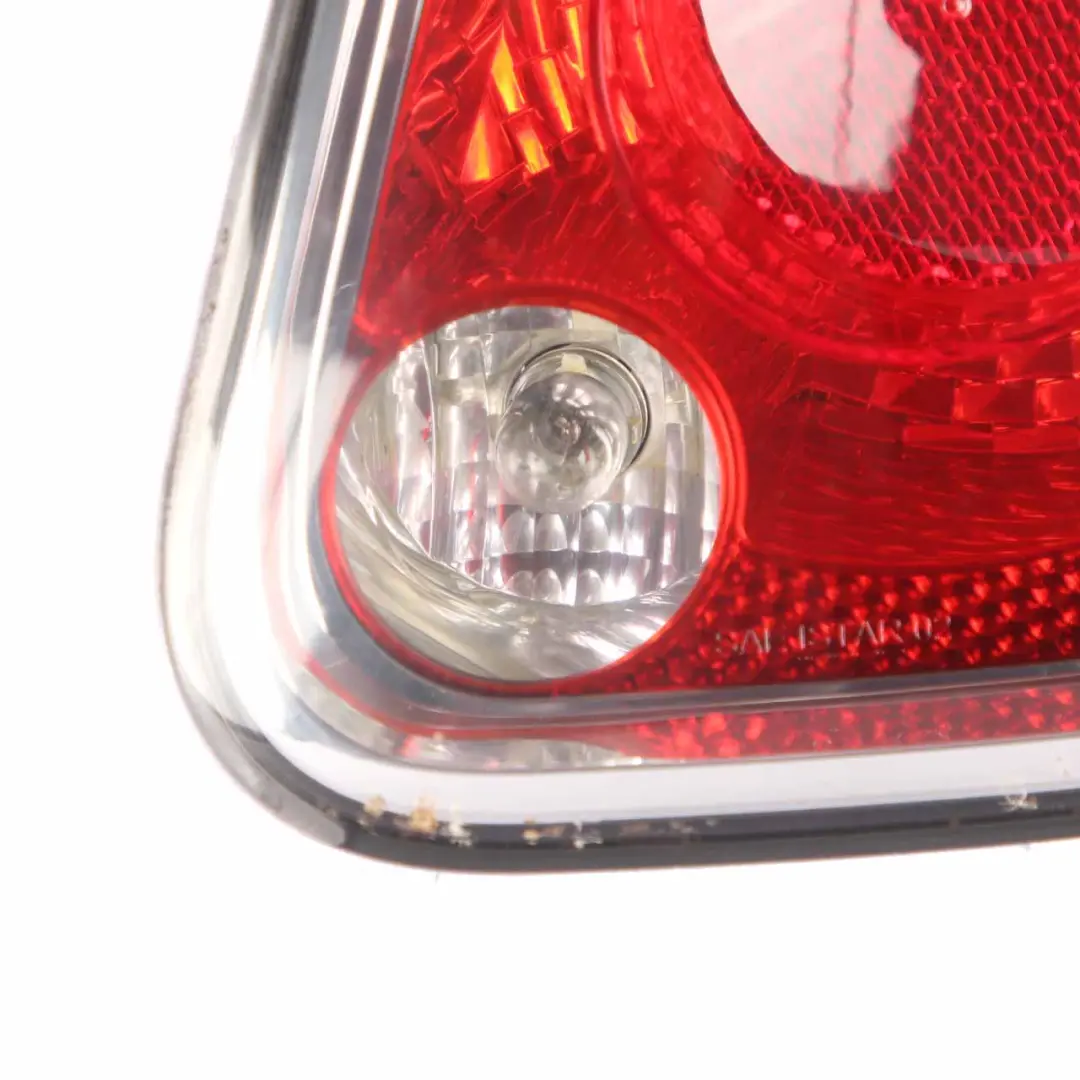 Lamp Mini Cooper One R50 R52 R53 Tail Light White Turn Indicator Right O/S to Rear with Part number 7166958 Rear Lamp Mini Cooper One R50 R52 R53 Tail Light White Turn Indicator Right O/S - SKU 7166958-2 - Part number 7166958