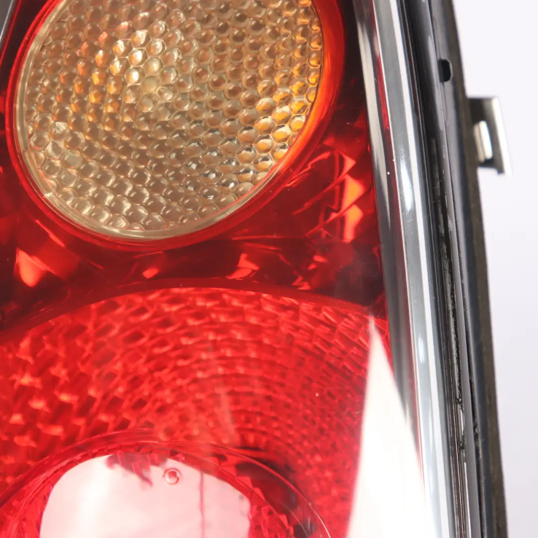 Lamp Mini Cooper One R50 R52 R53 Tail Light White Turn Indicator Right O/S to Rear with Part number 7166958 Rear Lamp Mini Cooper One R50 R52 R53 Tail Light White Turn Indicator Right O/S - SKU 7166958-2 - Part number 7166958