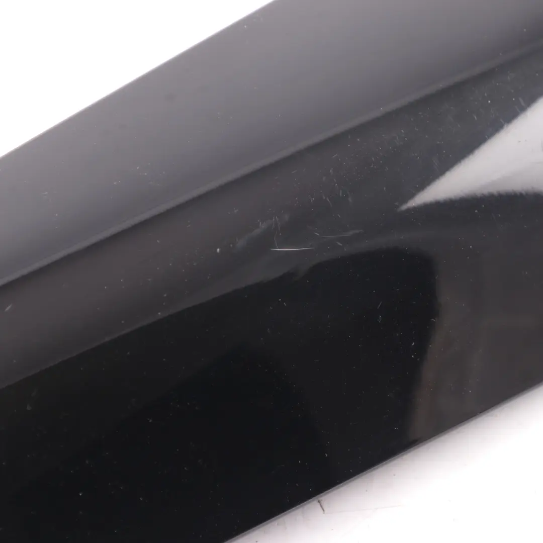 Embellecedor Columna C Izquierda Negro Schwarz para MINI Clubman R55 R55 LCI con número de pieza 7167227 MINI Clubman R55 R55 LCI Embellecedor Columna C Izquierda Negro Schwarz - SKU 7167227 - Número de pieza 7167227