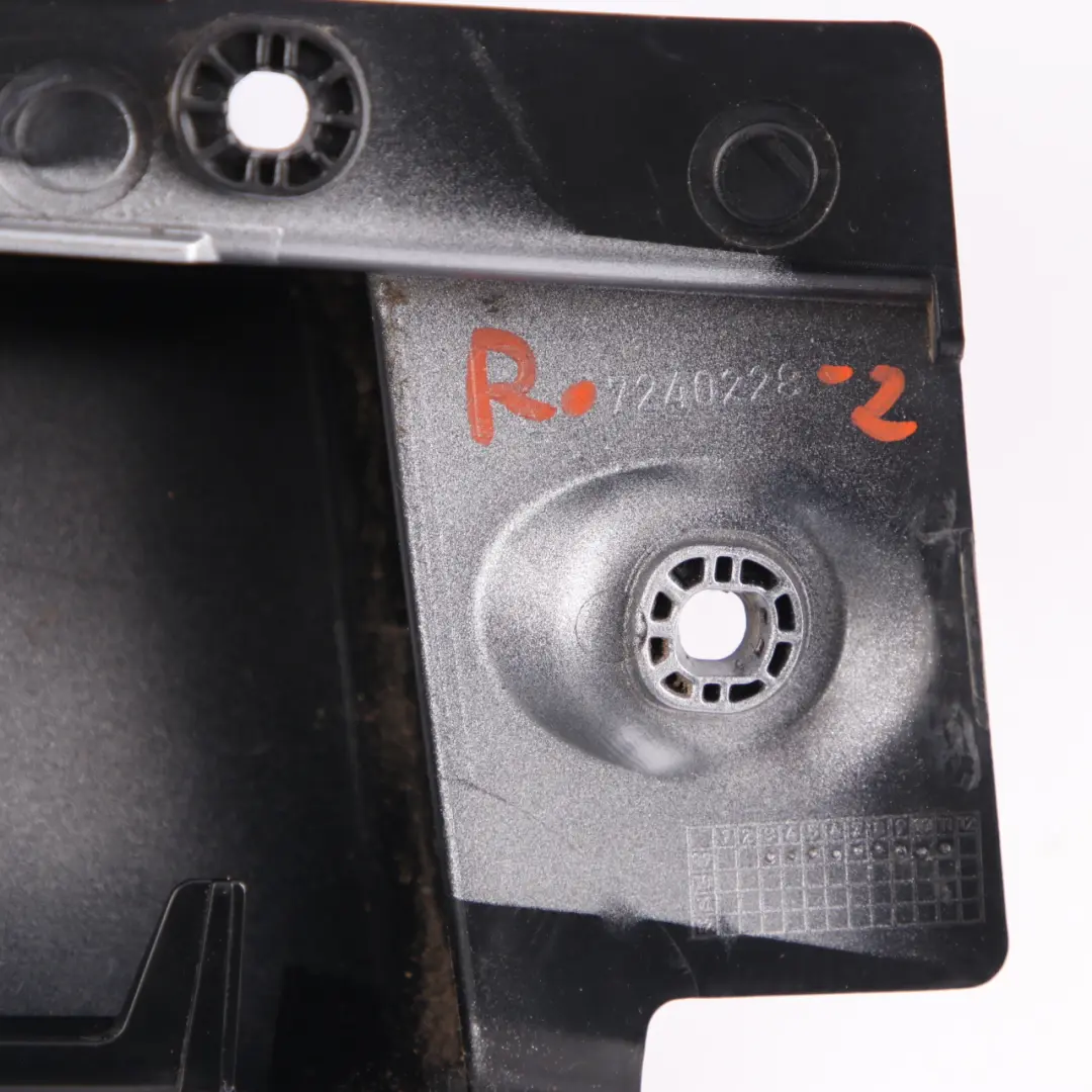 Trim Cover Column C Right O/S Silver to MINI Clubman R55 LCI 2 with Part number 7167228 MINI Clubman R55 LCI 2 Trim Cover Column C Right O/S Silver - SKU 7167228-2 - Part number 7167228