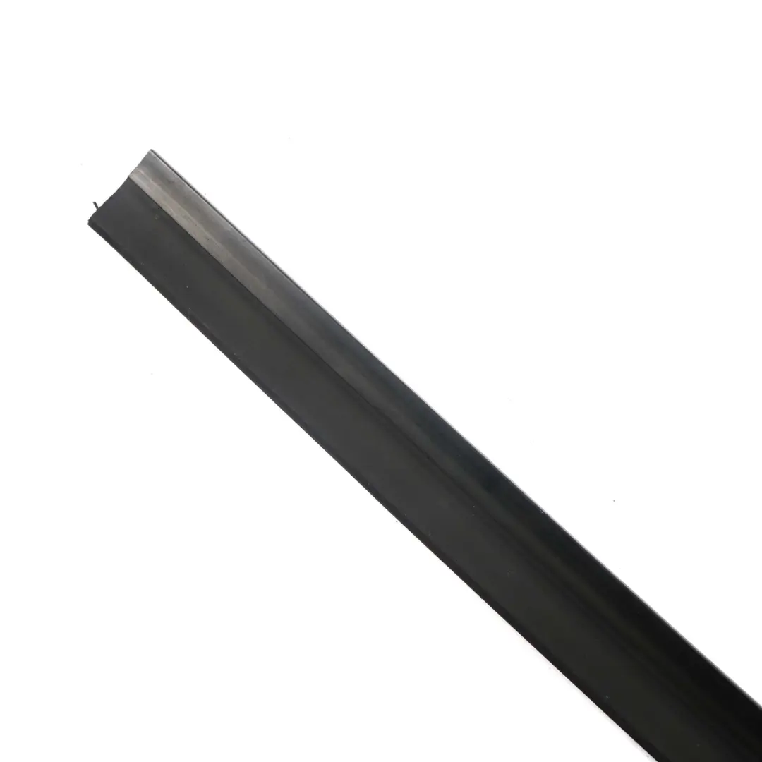 Sello Puerta Mini R55 LCI Embellecedor Costura Puerta Trasera Clubdoor para con número de pieza 7167234 Sello Puerta Mini R55 LCI Embellecedor Costura Puerta Trasera Clubdoor - SKU 7167234 - Número de pieza 7167234