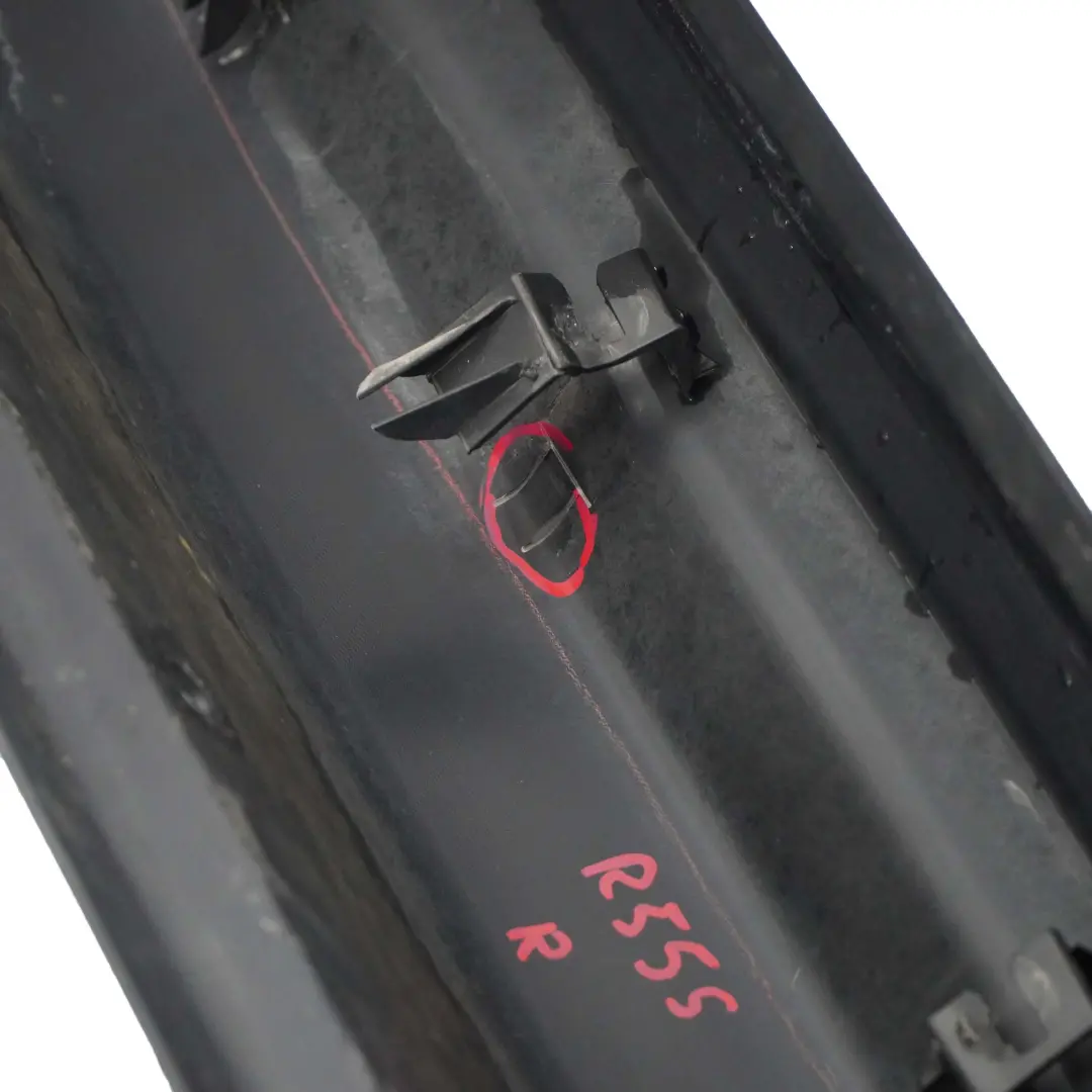 Sottoporta Copertura Gonna Destra per Mini Clubman R55 Cooper S con numero di parte 7167592 Mini Clubman R55 Cooper S Sottoporta Copertura Gonna Destra - SKU 7167592 - Numero di parte 7167592