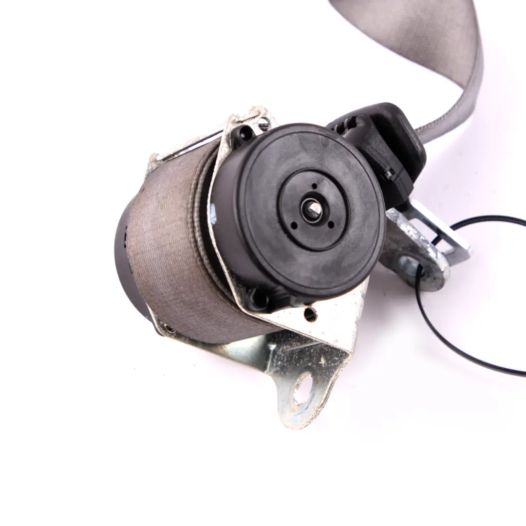 Cinturon De seguridad superior trasero derecho Gris Grau para BMW E93 LCI con número de pieza 7169944 BMW E93 LCI Cinturon De seguridad superior trasero derecho Gris Grau - SKU 7169944 - Número de pieza 7169944