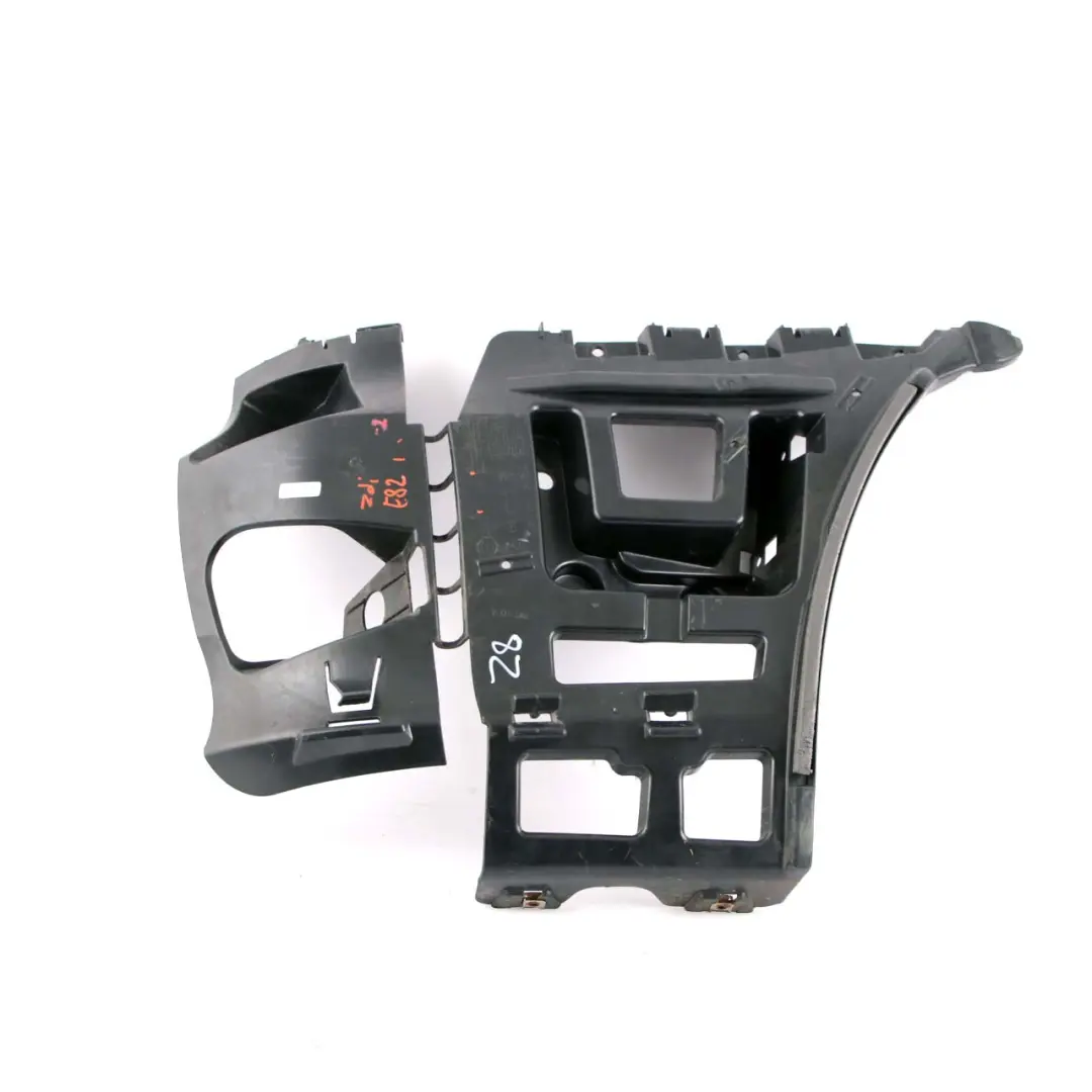 Bumper Guide Bracket Mount Rear Right O/S to BMW E82 E88 Coupe Cabrio with Part number 7170664 BMW E82 E88 Coupe Cabrio Bumper Guide Bracket Mount Rear Right O/S - SKU 7170664 - Part number 7170664