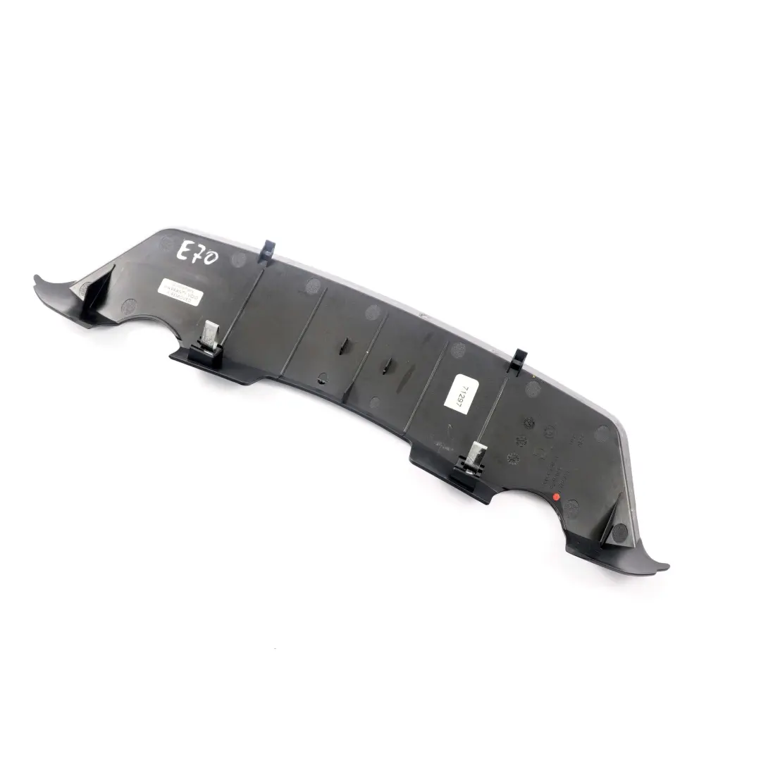 Garniture siege avant gauche droite panneau cuisse Noir pour BMW X5 E70 à propos du numéro de pièce 7170711 BMW X5 E70 Garniture siege avant gauche droite panneau cuisse Noir - SKU 7170711 - Numéro de pièce 7170711