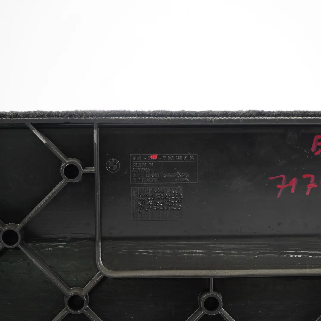 Copertura Carenatura Portellone Nero Antracite 7061422 per BMW E61 Touring con numero di parte 7171038 BMW E61 Touring Copertura Carenatura Portellone Nero Antracite 7061422 - SKU 7171038 - Numero di parte 7171038