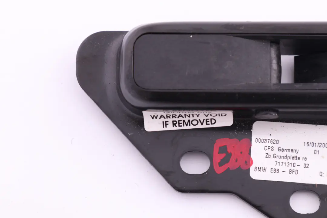 Grundplatte rechts 5434 für BMW 1 er E88 Cabrio mit Teilenummer 7171310 BMW 1 er E88 Cabrio Grundplatte rechts 5434 - SKU 7171310 - Teilenummer 7171310