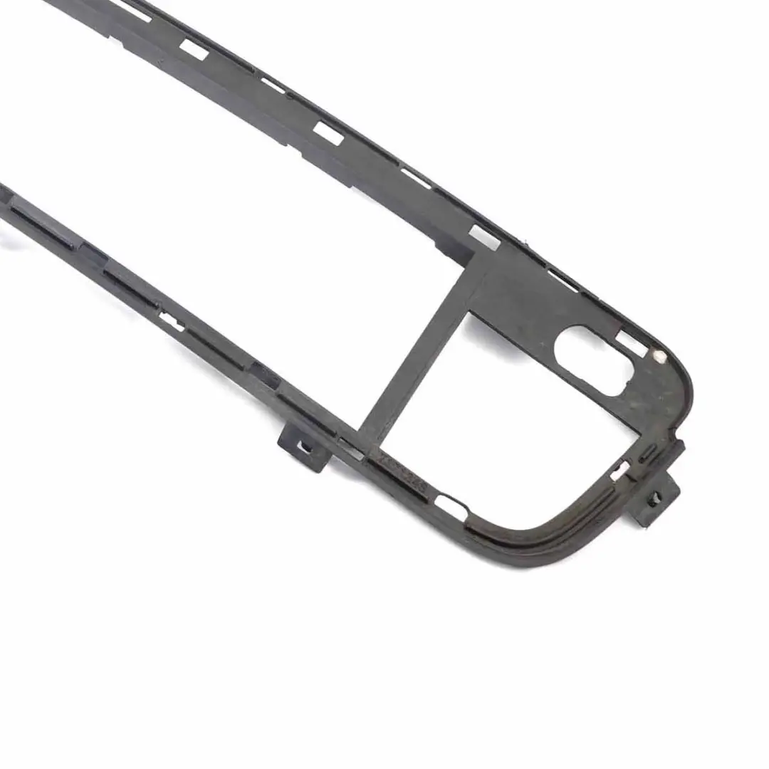 Ramka Kratka Grill Zderzaka Przód Przednia do BMW X5 E70 o numerze 7171348 BMW X5 E70 Ramka Kratka Grill Zderzaka Przód Przednia - SKU 7171348 - Numer Części 7171348