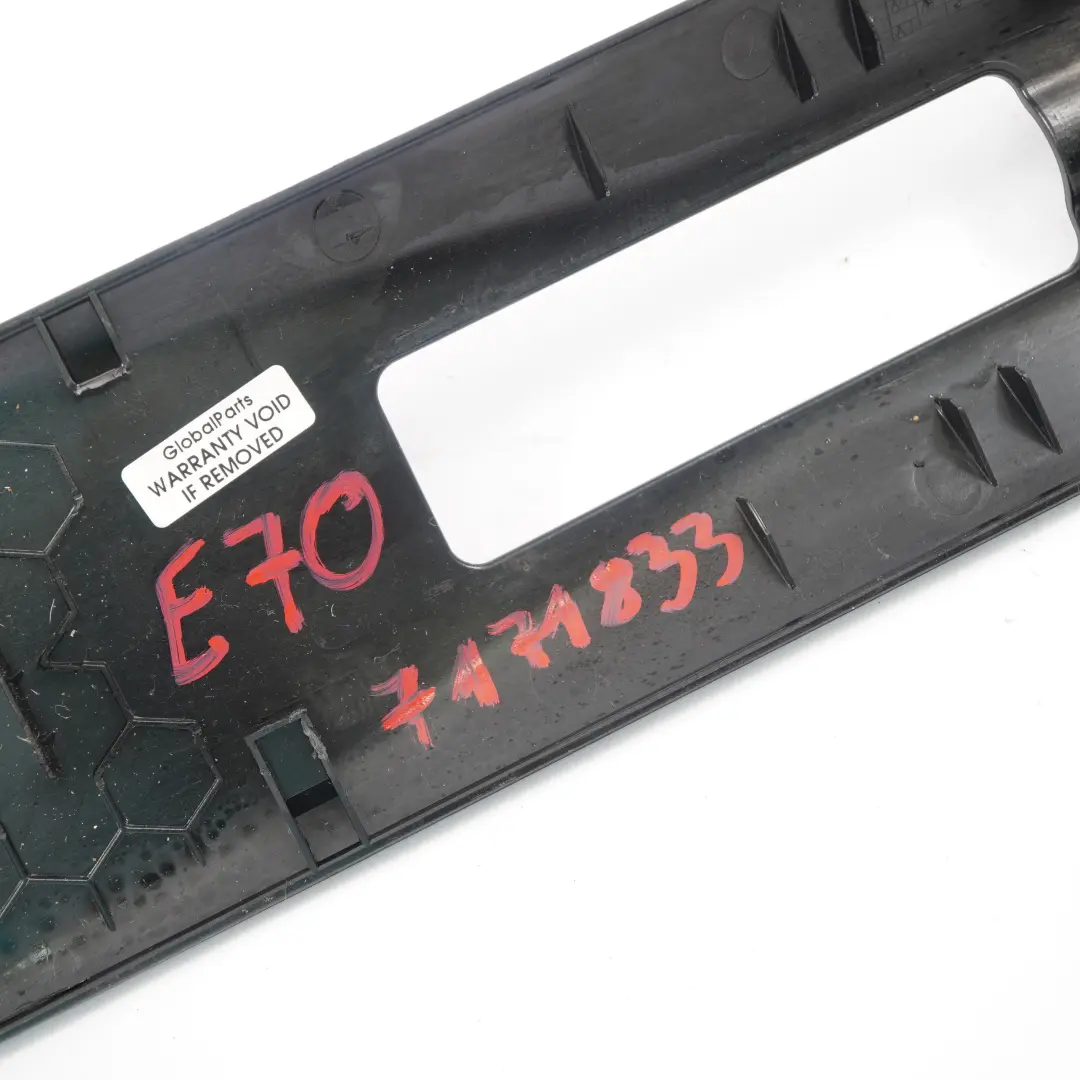 Sitzaufnahme Blende Abdeckung Verkleidung Schwarz für BMW X5 E70 mit Teilenummer 7171833 BMW X5 E70 Sitzaufnahme Blende Abdeckung Verkleidung Schwarz - SKU 7171833 - Teilenummer 7171833