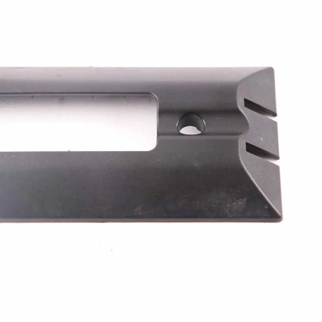 Garniture siège Banquette arrière Panneau recouvrement rail Noir pour BMW X5 E70 à propos du numéro de pièce 7171838 BMW X5 E70 Garniture siège Banquette arrière Panneau recouvrement rail Noir - SKU 7171838-1 - Numéro de pièce 7171838