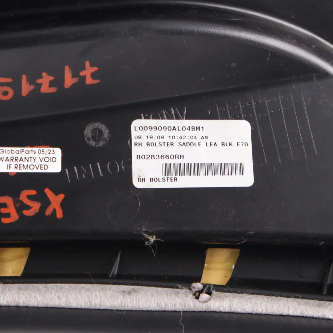 Wykończenie Kanapy Prawe Skóra Czarna Napa do BMW E70 o numerze 7171954 BMW E70 Wykończenie Kanapy Prawe Skóra Czarna Napa - SKU 7171954 - Numer Części 7171954