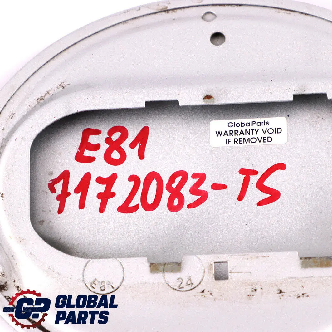 Einfüllklappe Deckel Titansilber Metallic 354 Silber für BMW 1 er E81 mit Teilenummer 7172083 BMW 1 er E81 Einfüllklappe Deckel Titansilber Metallic 354 Silber - SKU 7172083-TS - Teilenummer 7172083