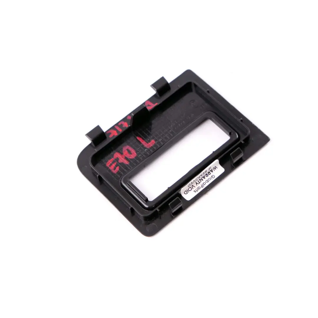 Tapa Luz Trasera Izquierda Tapa Maletero Negro para BMW X5 E70 con número de pieza 7172137 BMW X5 E70 Tapa Luz Trasera Izquierda Tapa Maletero Negro - SKU 7172137 - Número de pieza 7172137