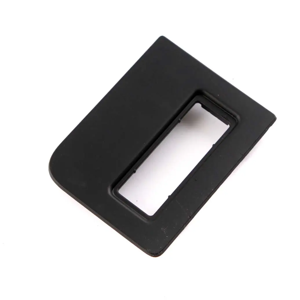 Couvercle feu arrière droit Couvercle coffre Noir pour BMW X5 Series E70 à propos du numéro de pièce 7172138 BMW X5 Series E70 Couvercle feu arrière droit Couvercle coffre Noir - SKU 7172138-1 - Numéro de pièce 7172138