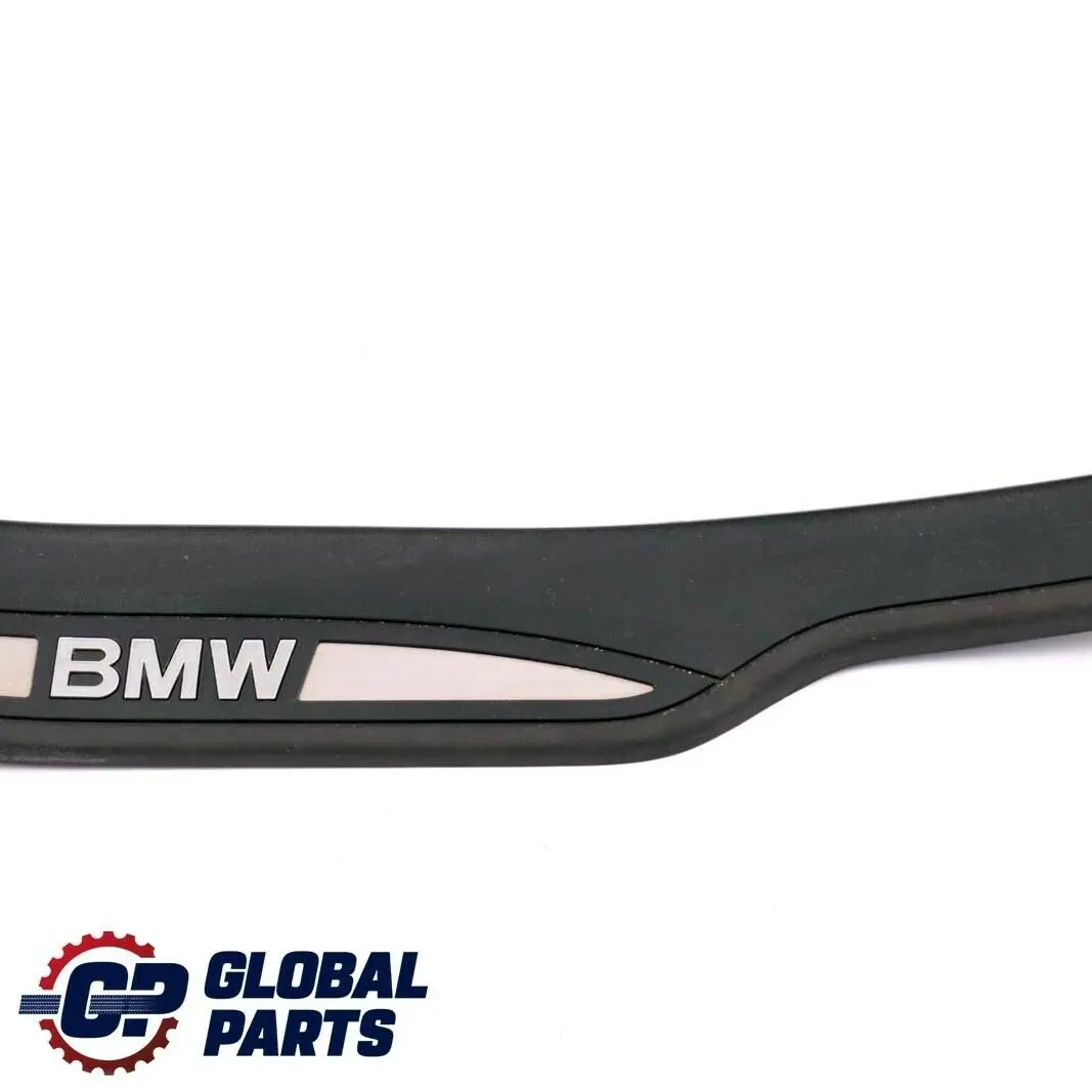 Couverture Entree Arriere Gauche pour BMW 3 E90 E91 LCI à propos du numéro de pièce 7172297 BMW 3 E90 E91 LCI Couverture Entree Arriere Gauche - SKU 7172297 - Numéro de pièce 7172297