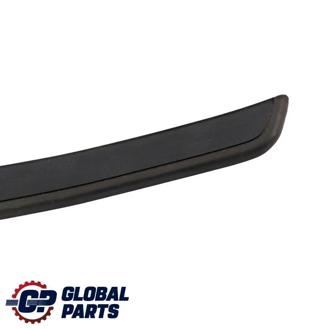 Couverture Entree Arriere Gauche pour BMW 3 E90 E91 LCI à propos du numéro de pièce 7172297 BMW 3 E90 E91 LCI Couverture Entree Arriere Gauche - SKU 7172297 - Numéro de pièce 7172297