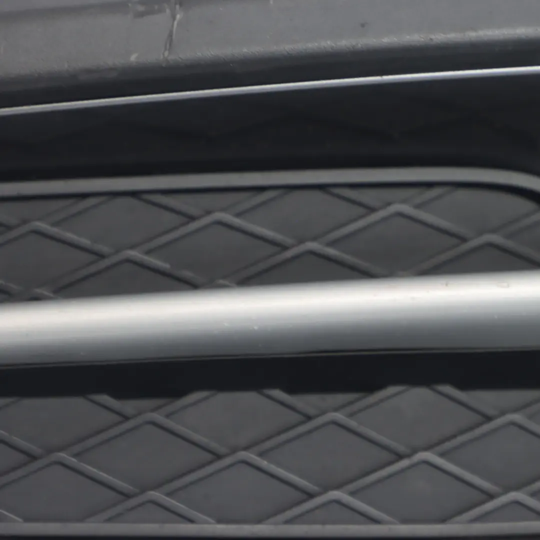 BMW X5 E70 Choc-Receveur Tige de Choc Blende Dessous Centre Spacegrau - A52 - SKU 7172402-SCG - Numéro de pièce 7172402