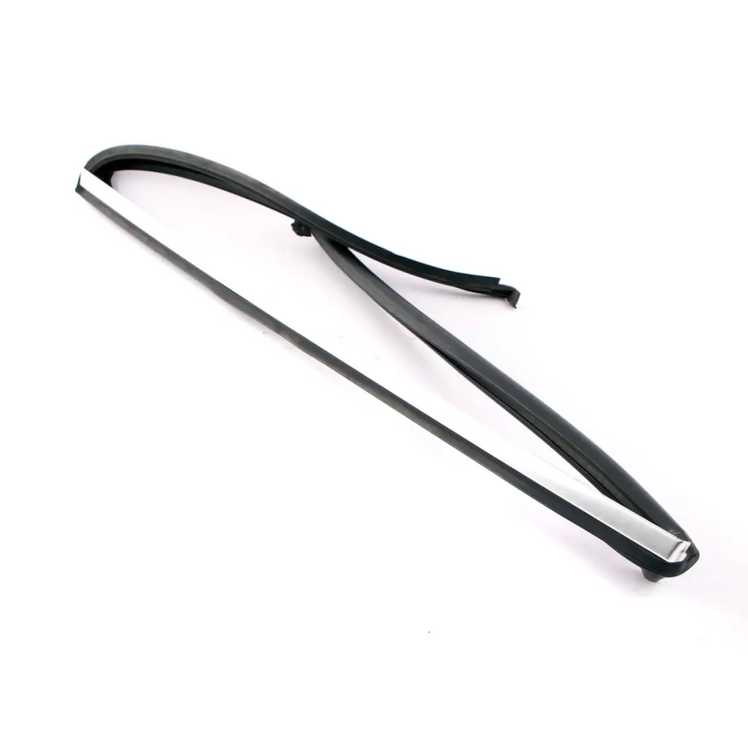 Finestra Guarnizione Porta Superiore Posteriore Cromo per BMW X5 E70 con numero di parte 7174389 BMW X5 E70 Finestra Guarnizione Porta Superiore Posteriore Cromo - SKU 7174389 - Numero di parte 7174389