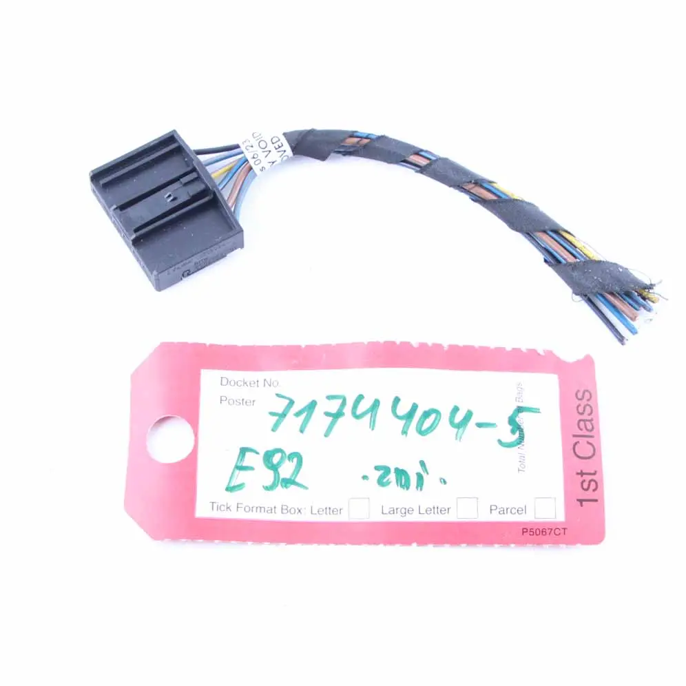 BMW E92 Coupe Lampa Tylna Prawa Wtyczka - SKU 7174404-5 - Numer Części 7174404